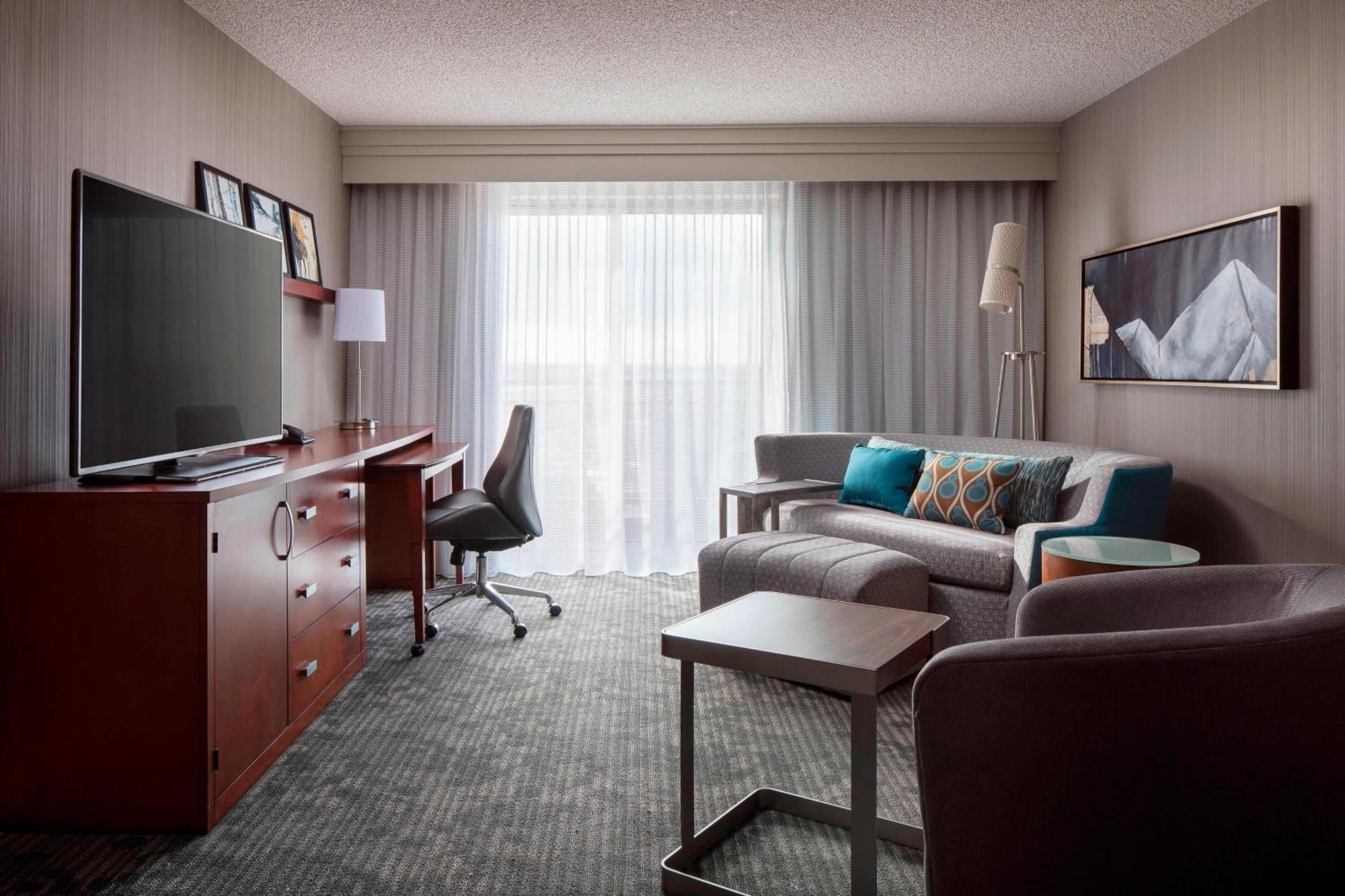 Courtyard By Marriott Denver Airport Exterior foto